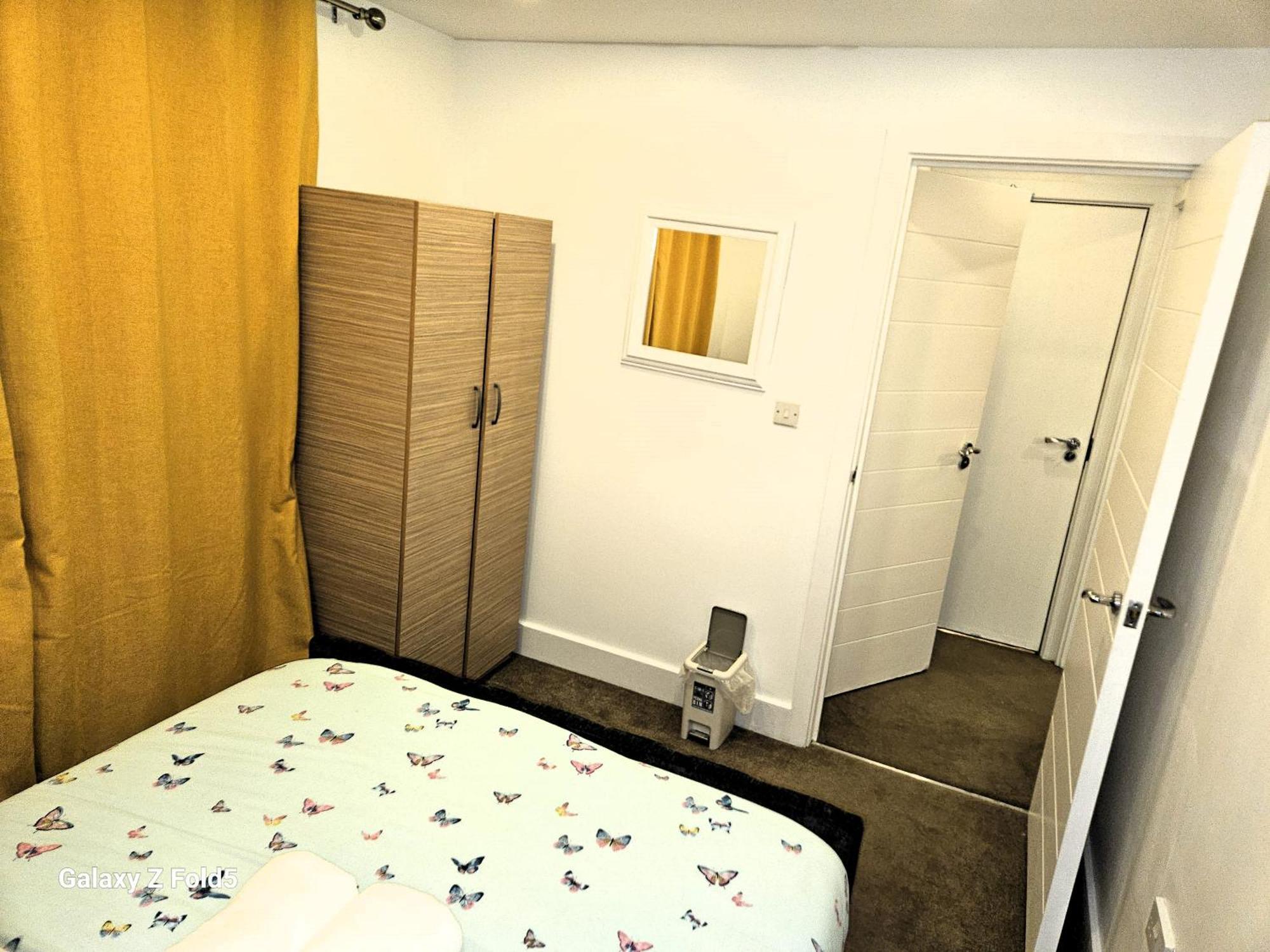London Sleephouse Partying Is Not Allowed Pls Ngoại thất bức ảnh