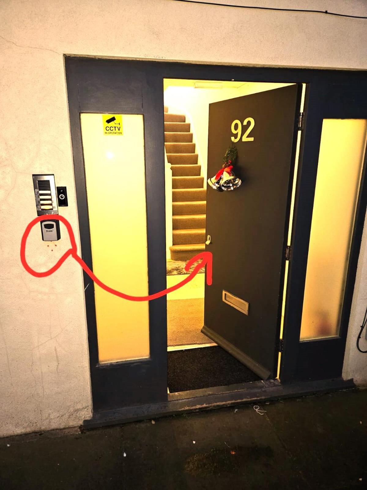 London Sleephouse Partying Is Not Allowed Pls Ngoại thất bức ảnh