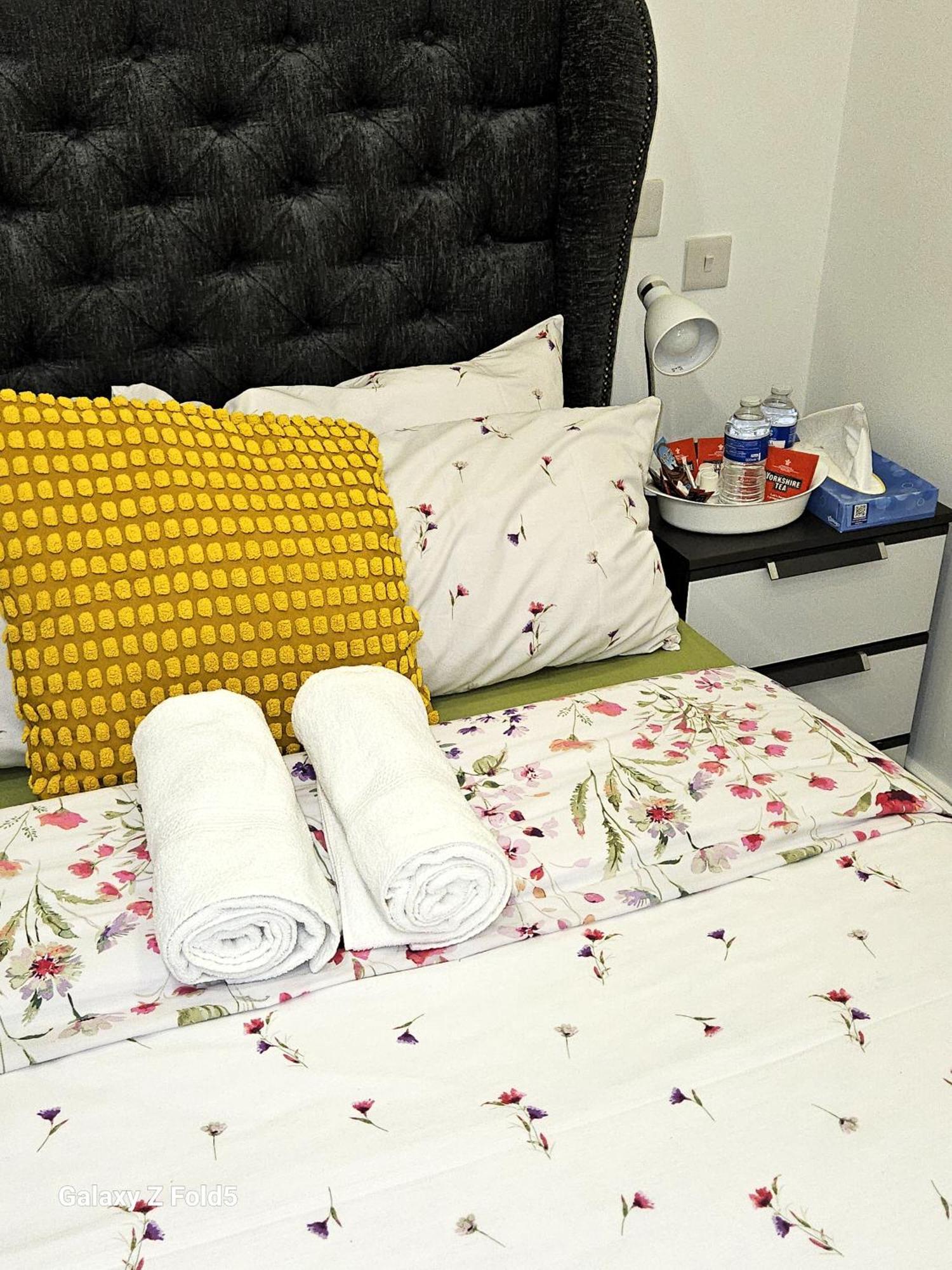 London Sleephouse Partying Is Not Allowed Pls Ngoại thất bức ảnh