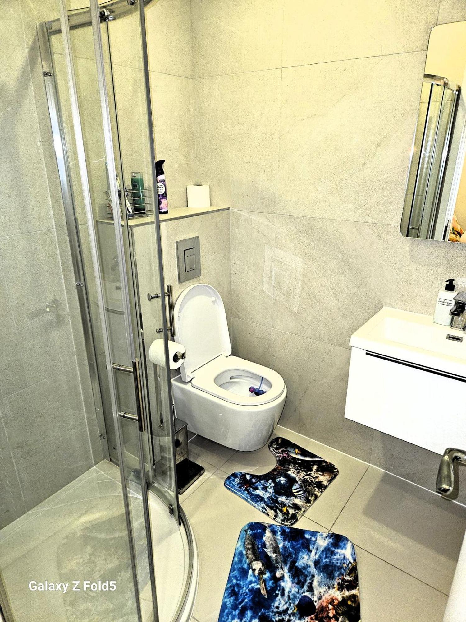 London Sleephouse Partying Is Not Allowed Pls Ngoại thất bức ảnh
